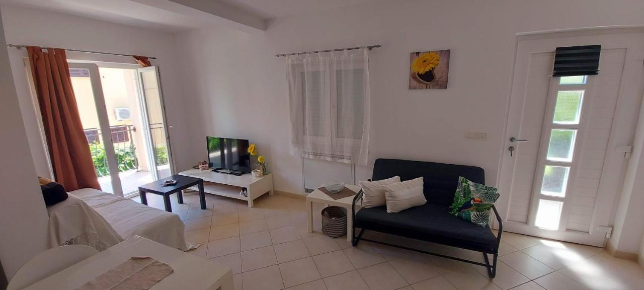 Apartmani Tomislav Krk Town Exterior photo